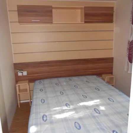 Mobil A034 Village Siblu Kamp alanı